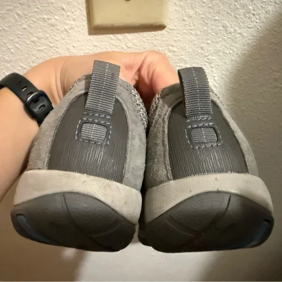 Dansko “paisley” Women's Light Gray Sneakers - Picture 9 of 9
